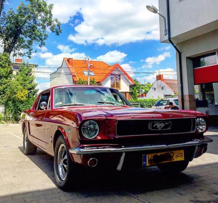 zabytkowy ford Mustang